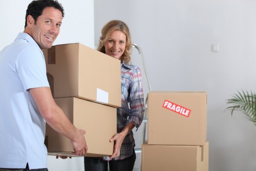 Careful packing and organized moving service in Battersea